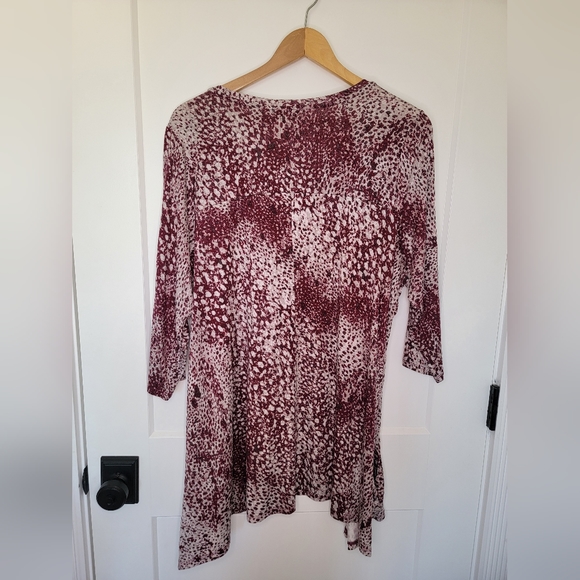 LOGO Blouse ~ 1X - Picture 2 of 9